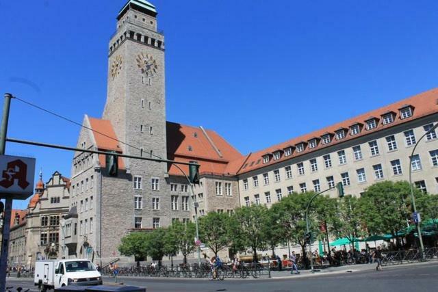 Berlin Mal Anders Erleben - Hier Tobt Das Leben Екстер'єр фото